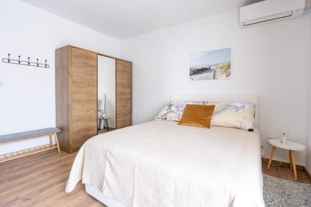Alto 1 Studio Apartment Rovinj Eksteriør bilde